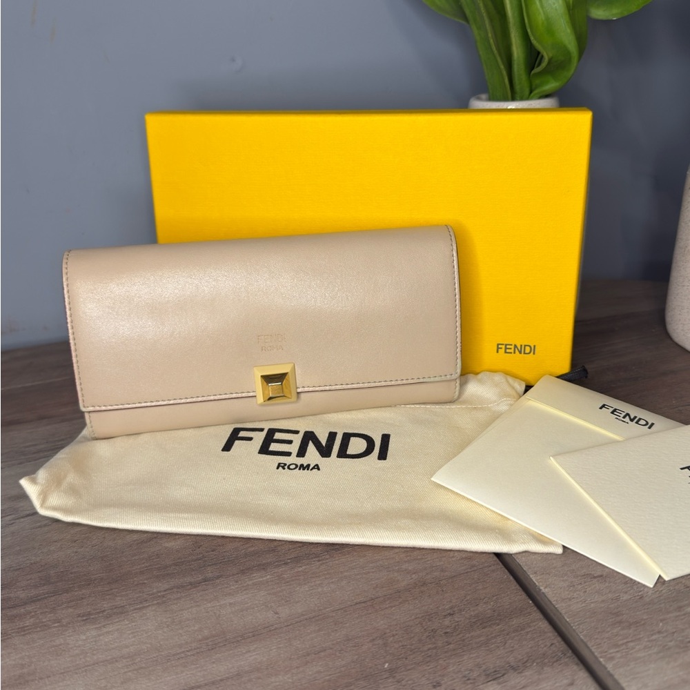 Fendi Continental Leather Wallet